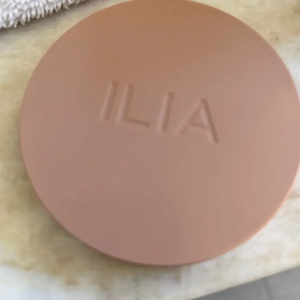 Ilia sunshine cream bronzer bask 99% full